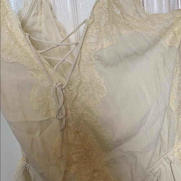 Yellow romper - Picture 2 of 3